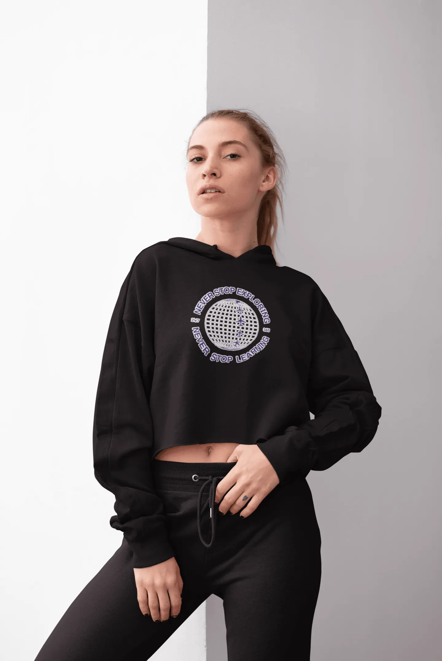 Explorer Crop Hoodie for Women 30